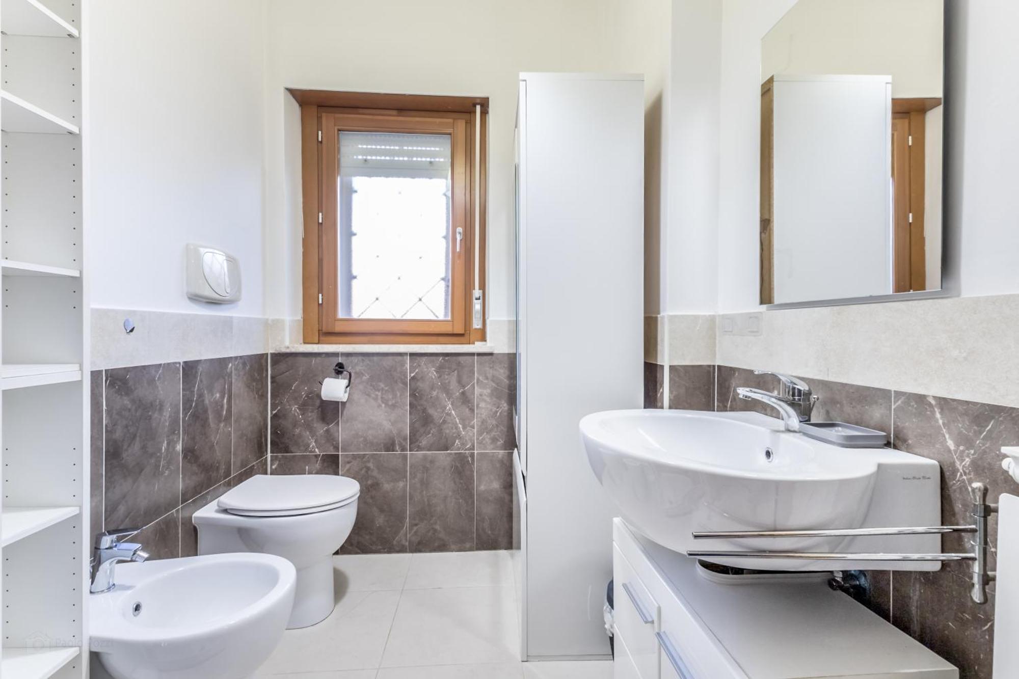 Apartment Porte Di - With Cozy Terrace Rome
